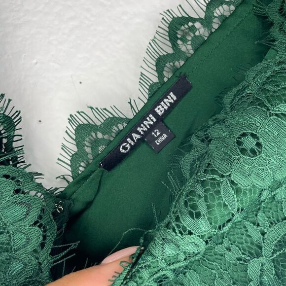 Gianni Bini Green Lace Dinner Dress - Picture 3 of 6